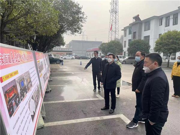 点击图片翻到下一页>> 长河清波漾长安