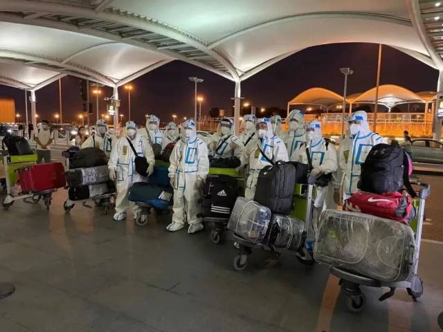 “天使力量”轮外籍船员乘机回国